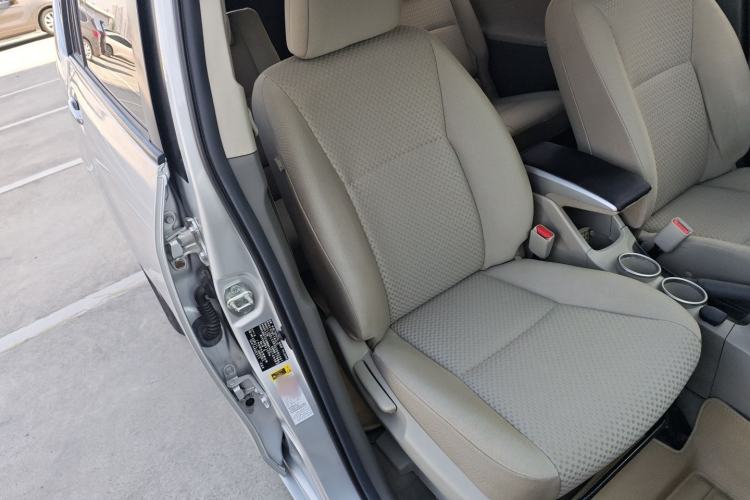 Used Toyota Verso 2014 Starlight 180E CVT Elite Edition
