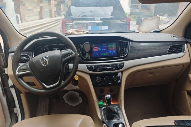 Used Baojun 730 2016 1.5L Manual Comfort Version 7 Seats China V Emission Standard
