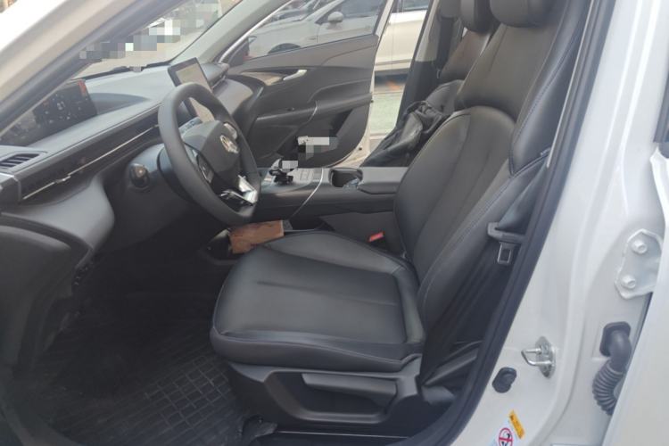 Used CHANGAN Eado 2025 Blue Whale 1.5T 500Bar Prestige Model
