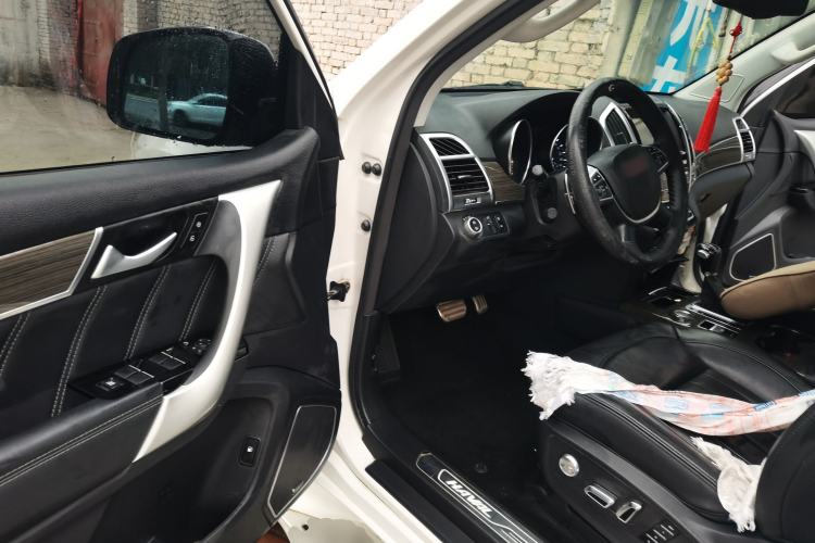 Used Haval H9 2015 2.0T Four-Wheel Drive Luxury 7-Seater
