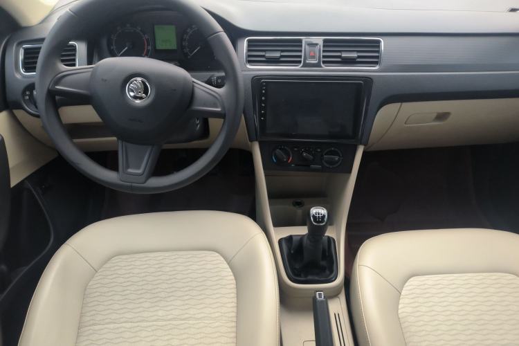 Used Skoda Rapid 2015 1.6L Manual Smart Selection Model