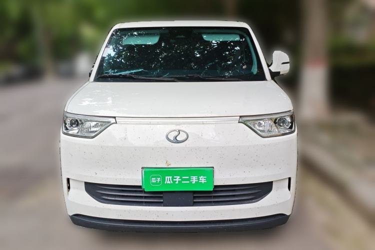 Used Ruichi EC75 2025 Model Passenger Vehicle Smart Driving Ultra-Charging Edition, Pioneer Type I, 52.16 kWh
