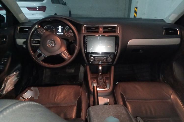 Used Volkswagen Sagitar 2012 1.4TSI Automatic Luxury Edition