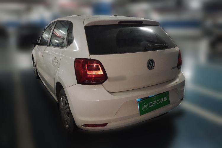 Used Volkswagen Polo 2016 1.4L Manual Fashion Model Rear Left 45 Deg