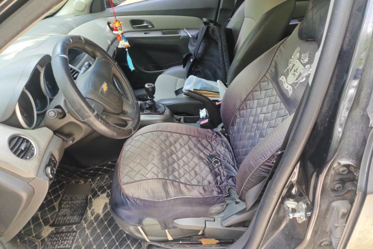 Used Chevrolet Cruze 2012 1.6L SL MT Left Front Seat