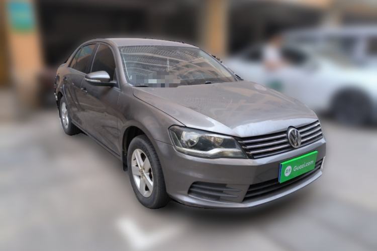 Used Volkswagen Bora 2013 1.6L Manual Fashion Edition Front Right 45 Deg