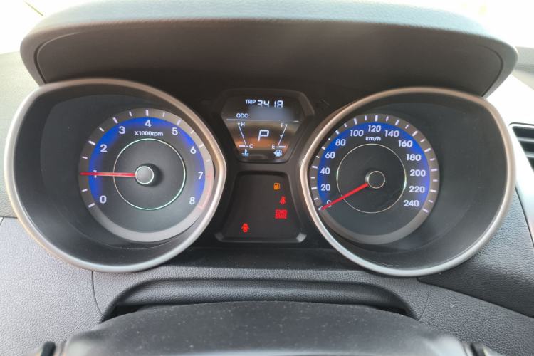 Used Hyundai Elantra (5th Generation / Langdong) 2012 1.6L Automatic Fashion Edition