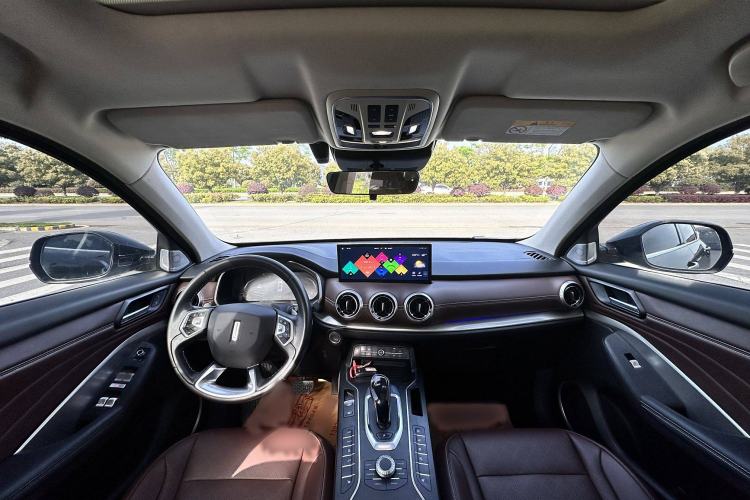 Used Wey VV6 2021 2.0T Two-Wheel Drive Smart Protection+