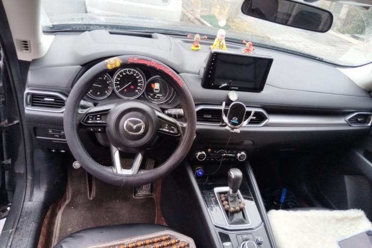 Used Mazda CX-5 2021 2.0L Automatic Two-Wheel Drive Smart Version Center Console