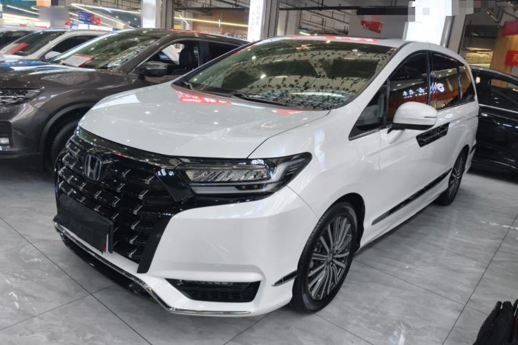 Used Honda Elysion 2022 2.0L eHEV Luxury Edition
