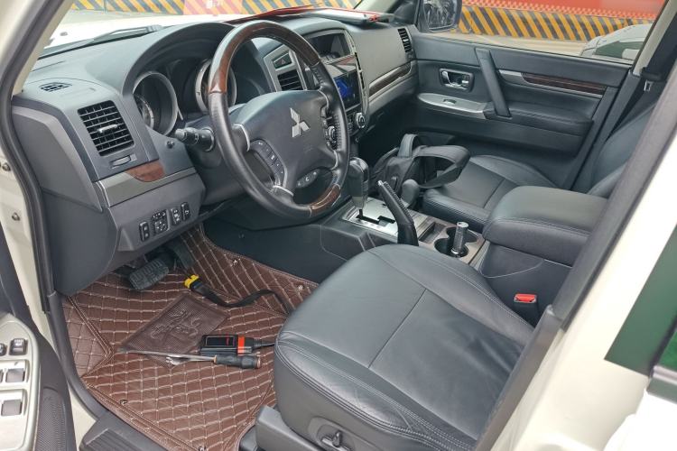 Used Mitsubishi Pajero 2020 3.0L Automatic Standard Edition