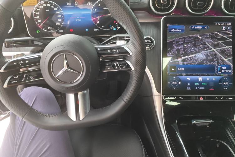 Used Mercedes-Benz C-Class 2024 C 200 L Sport Edition Center Console