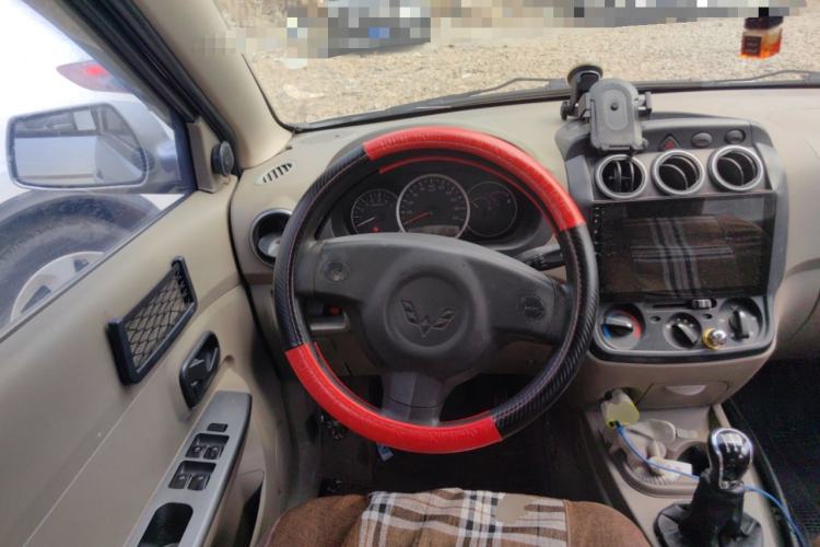 Used Wuling Hongguang 2010 1.2L Standard Version China IV Steering Wheel