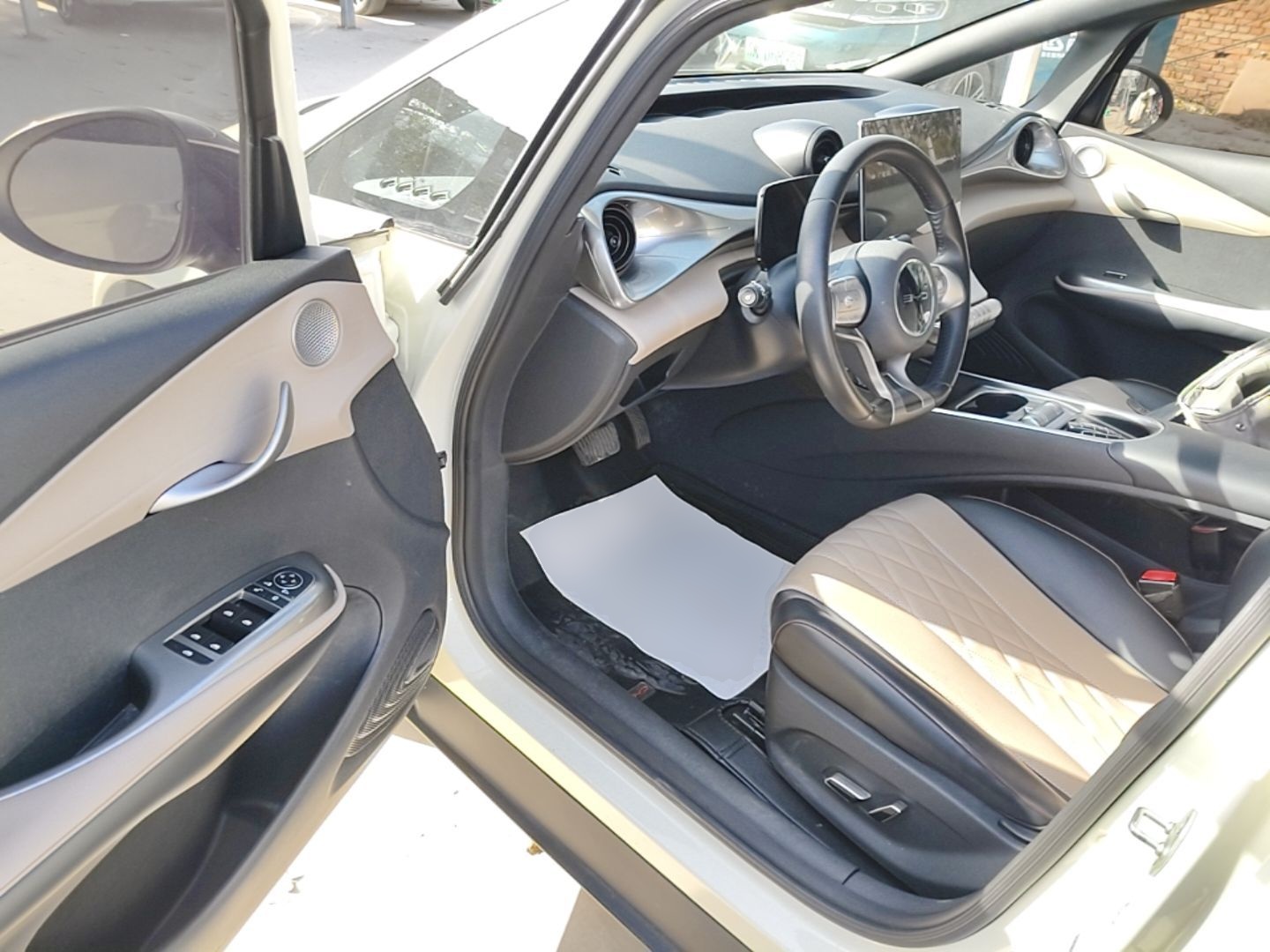 BYD Dolphin 2021 405 km Fashion Edition — снимка 18