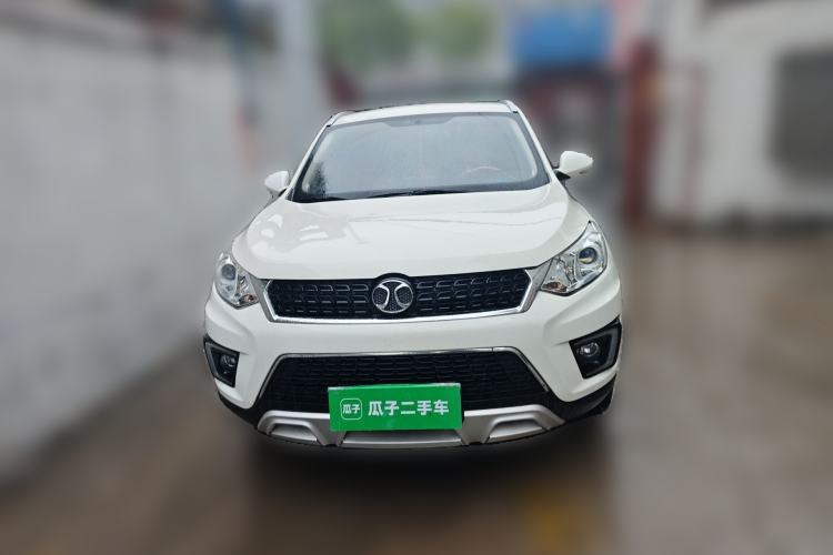 Used BAIC Senova X35 2016 1.5L Manual Luxury Edition Front