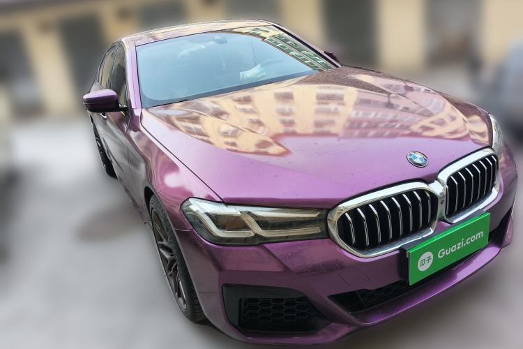 Used BMW 5 Series 2022 Restyled 540i Luxury Edition M Sport Package Front Right 45 Deg