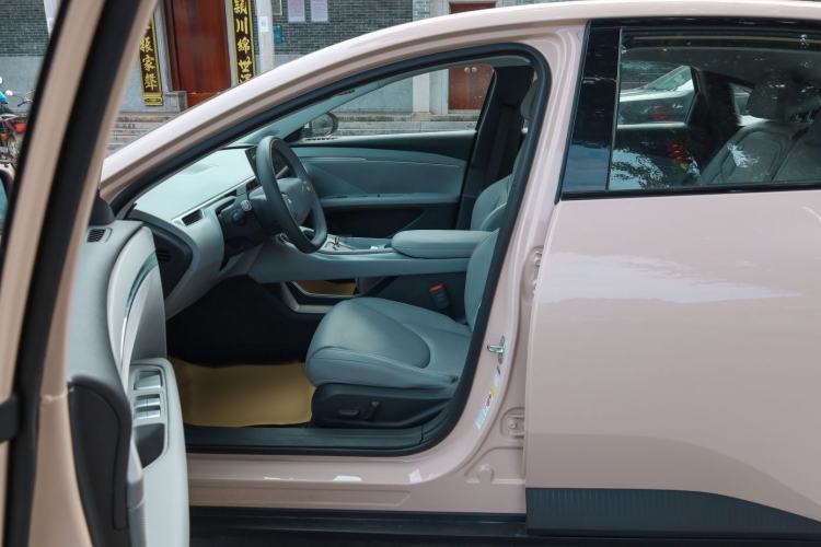 Used XPeng MONA M03 2024 620 with Ultra-Long Range