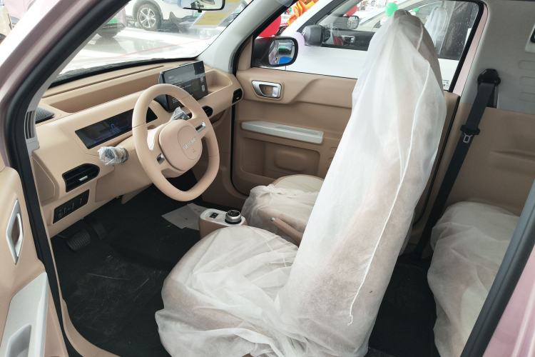 Used Geely Galaxy Panda 2024 Panda Mini 200km Endurance Bear
