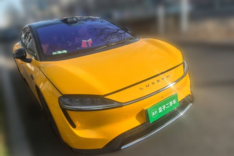 Used Hima Luxeed S7 2024 Ultra Four-Wheel Drive Flagship Edition Front Right 45 Deg