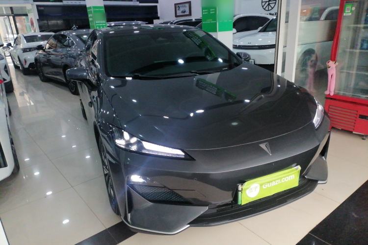 Used Deepal SL03 2025 Revised Version Range-Extended Elite Edition Front Right 45 Deg