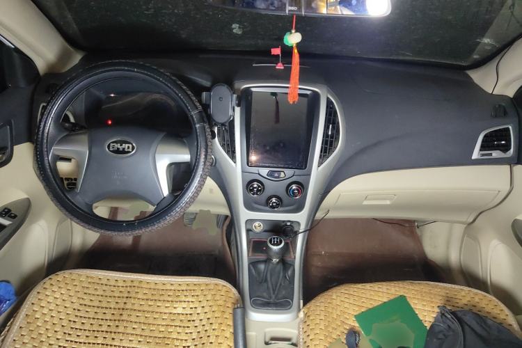 Used BYD F3 2015 Energy-Saving Edition 1.5L Manual Luxury Model