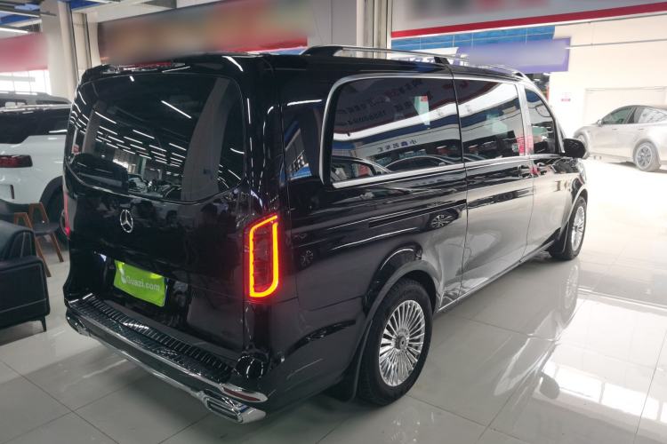 Used Mercedes-Benz Vito 2021 2.0T Elite Version 7 Seats Rear Right 45 Deg