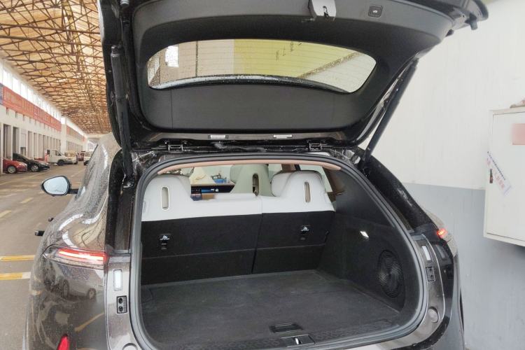 Used Avatr 07 2024 Pro+ All-Electric Version Trunk