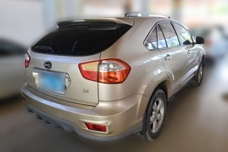 Used BYD S6 2014 2.0L Manual Luxury 5-Seater Rear Right 45 Deg