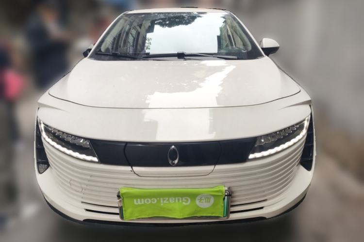 Used ORA iQ 2018 High-Range Version Smart Connectivity Model
