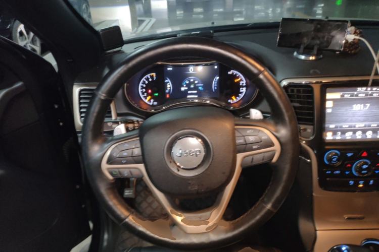 Used Jeep Grand Cherokee 2014 3.0L Comfort Navigation Edition
