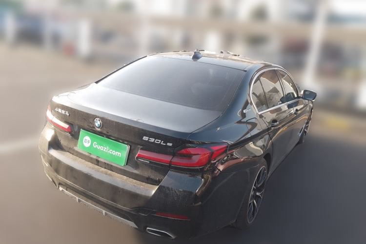 Used BMW 5 Series New Energy 2018 530Le Luxury Package Rear Right 45 Deg