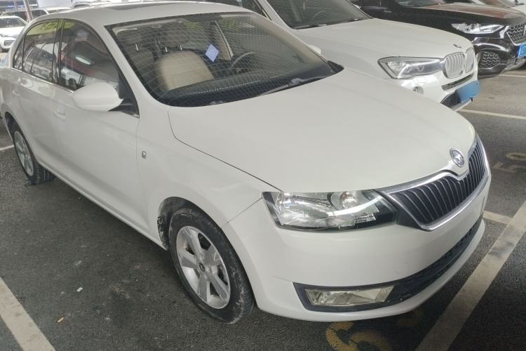 Used Skoda Rapid 2016 1.6L Automatic Chuanxing Edition Front Right 45 Deg