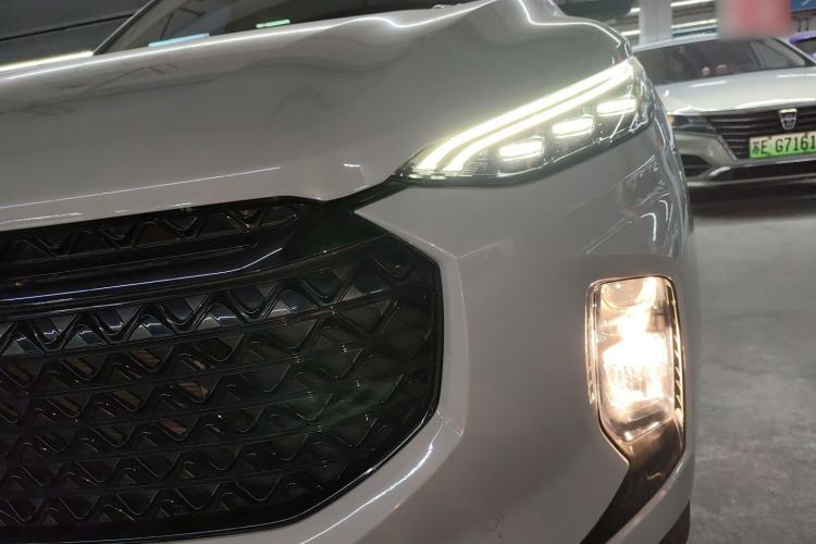 Used SAIC MAXUS Dajia 6 2022 1.3T PLUG-IN Executive Edition
