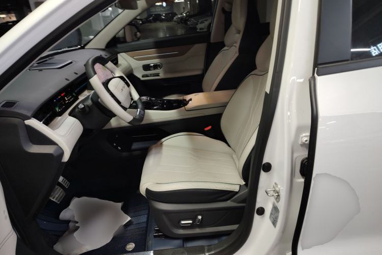 Used JETOUR Dashing 2025 1.5T DCT Ultimate Edition
