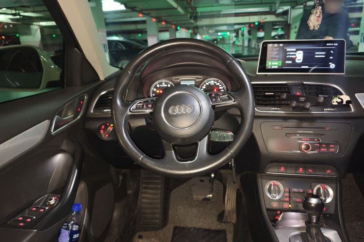 Used Audi Q3 2015 35 TFSI quattro Technology Edition
