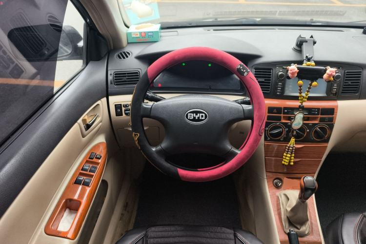 Used BYD F3 2012 Energy-Saving Edition 1.5L Manual Standard Model