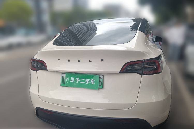 Used Tesla Model Y 2024 Long-Range All-Wheel-Drive Version