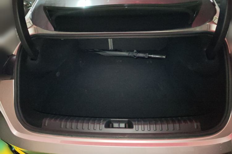 Used Lynk & Co 07 2024 EM-P 126 Long-Range Halo Trunk