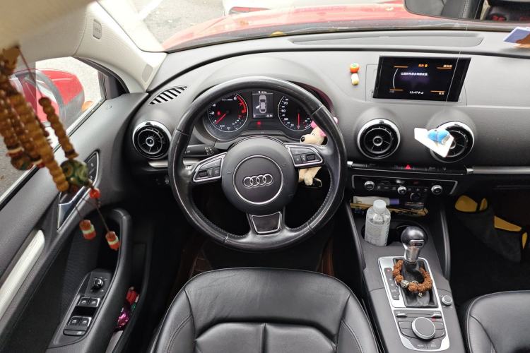 Used Audi A3 2016 Limousine 35 TFSI Style Edition Steering Wheel