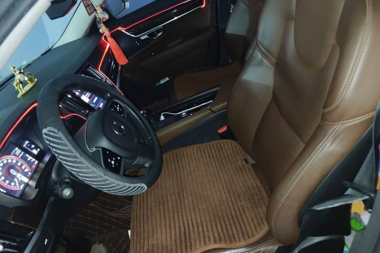 Used Volvo S90 2018 T4 Zhiyuan Edition
