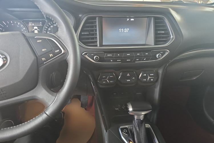 Used GAC Trumpchi GS4 2015 200T G-DCT Luxury Edition Center Console