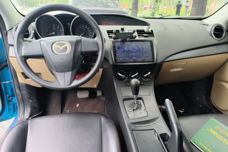 Used Mazda 3 2011 Sedan 1.6L Automatic Comfort Model Center Console