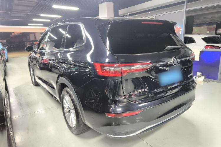 Used Volkswagen Viloran 2020 330TSI Business Edition Exterior 2