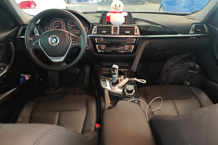 Used BMW 3 Series 2016 316i Fashion Model
