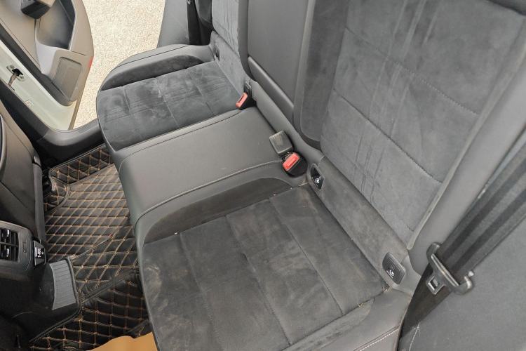 Used Volkswagen T-ROC 2019 280TSI DSG Two-Wheel-Drive Luxury Version China V Emission Standard Left Rear Seat