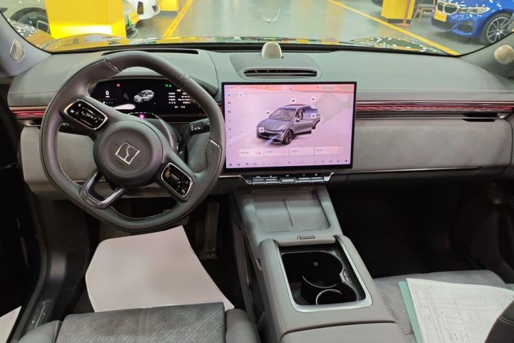 Used Zeekr 7X 2025 100 kWh Long-Range Rear-Wheel Drive with Intelligent Driving Features
