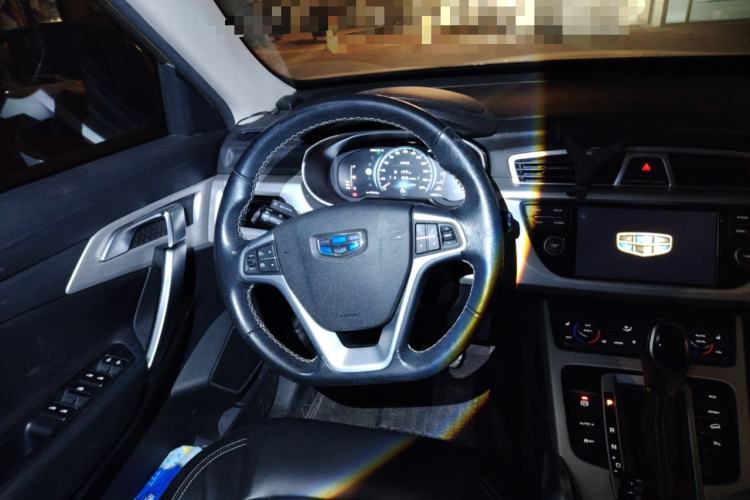 Used Geely Auto Emgrand X7 Sport 2018 1.8TD Automatic Two-Wheel Drive Smart Connect 4G Internet Edition
