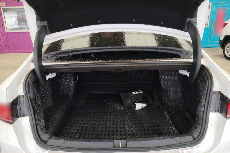 Used BYD Qin PLUS 2024 HONOR Edition DM-i 55KM Leading Model Trunk