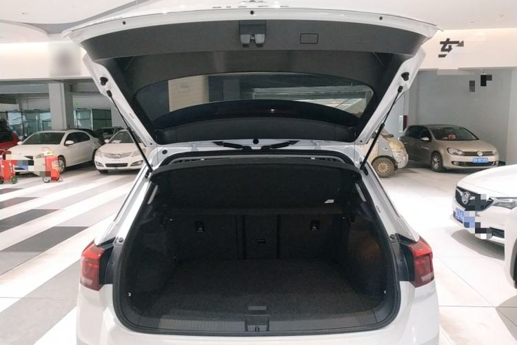 Used Volkswagen T-ROC 2020 230TSI DSG Two-Wheel Drive Advanced Version Trunk