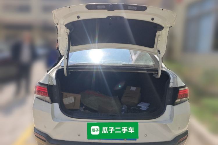 Used Venucia D60 2019 1.6L XL CVT Smart Connect Elite Edition